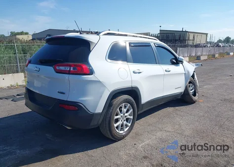 2015 Jeep Cherokee Latitude из США, поврежденный, VIN 1C4PJMCS2FW710121